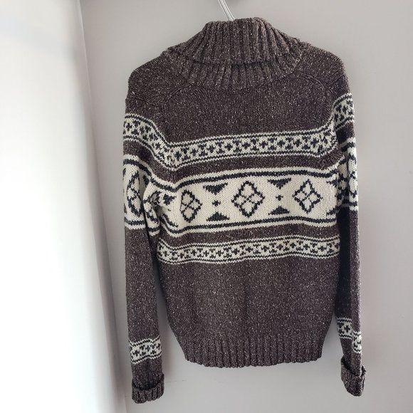 Denver Hayes Sweater - Picture 3 of 5